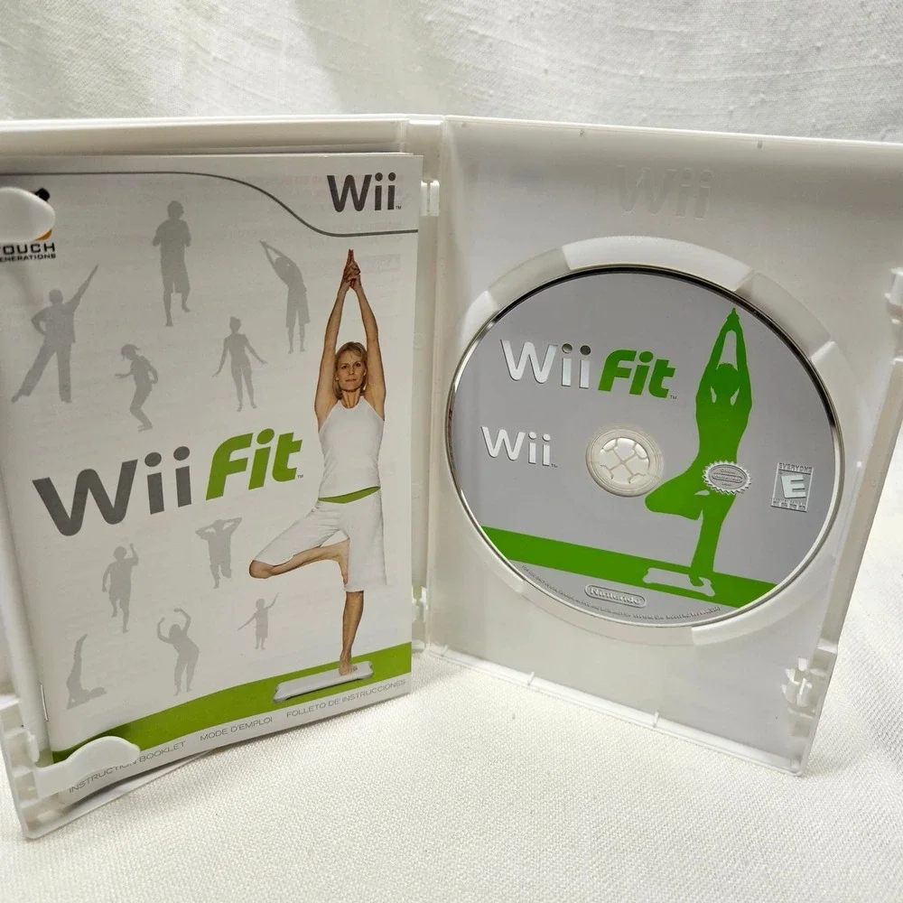 Nintendo Wii Fit‎ Video Game Wii White Green Fitness Yoga Exercise Manual CIB